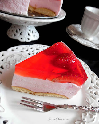Ciasto Piankowe z Marshmallow bez Pieczenia (Ciasto Marshmallow) - Przepis - Słodka Strona