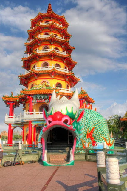 Les pagodes du Tigre et du Dragon
