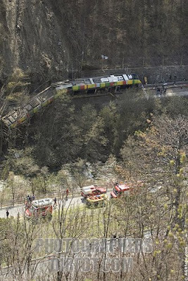 Train crash Northern Italy - image copyright Alex Rowbotham