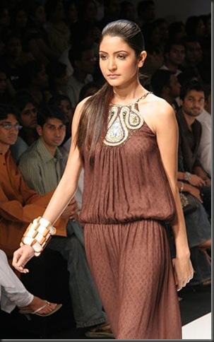 2anushka_sharma bollywood actress pictures 150210