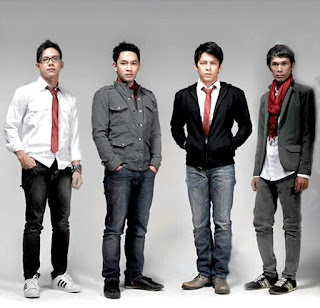 http://snsidoarjo.blogspot.co.id/p/noah-band.html