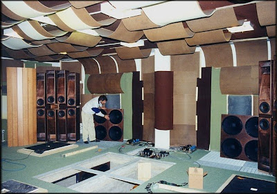 Biggest Subwoofer in the world? Seen On www.coolpicturegallery.net