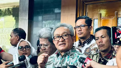   Kuasa hukum Hasto Kristiyanto, Maqdir Ismail menilai tuntutan 7 tahun penjara terhadap kliennya dalam kasus suap pergantian antar waktu (PAW) anggota DPR 2019-2024