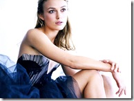 Keira Knightley and Carey Mulligan share a kiss in new movie Never Let Me Go