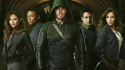 Arrow Season 1 Cast Photo - Willa Holland as Thea Queen, David Ramsey as John Diggle, Stephen Amell as Qliver Queen-Arrow, Colin Donnell as Tommy Merlyn & Katie Cassidy as Dinah “Laurel” Lance
