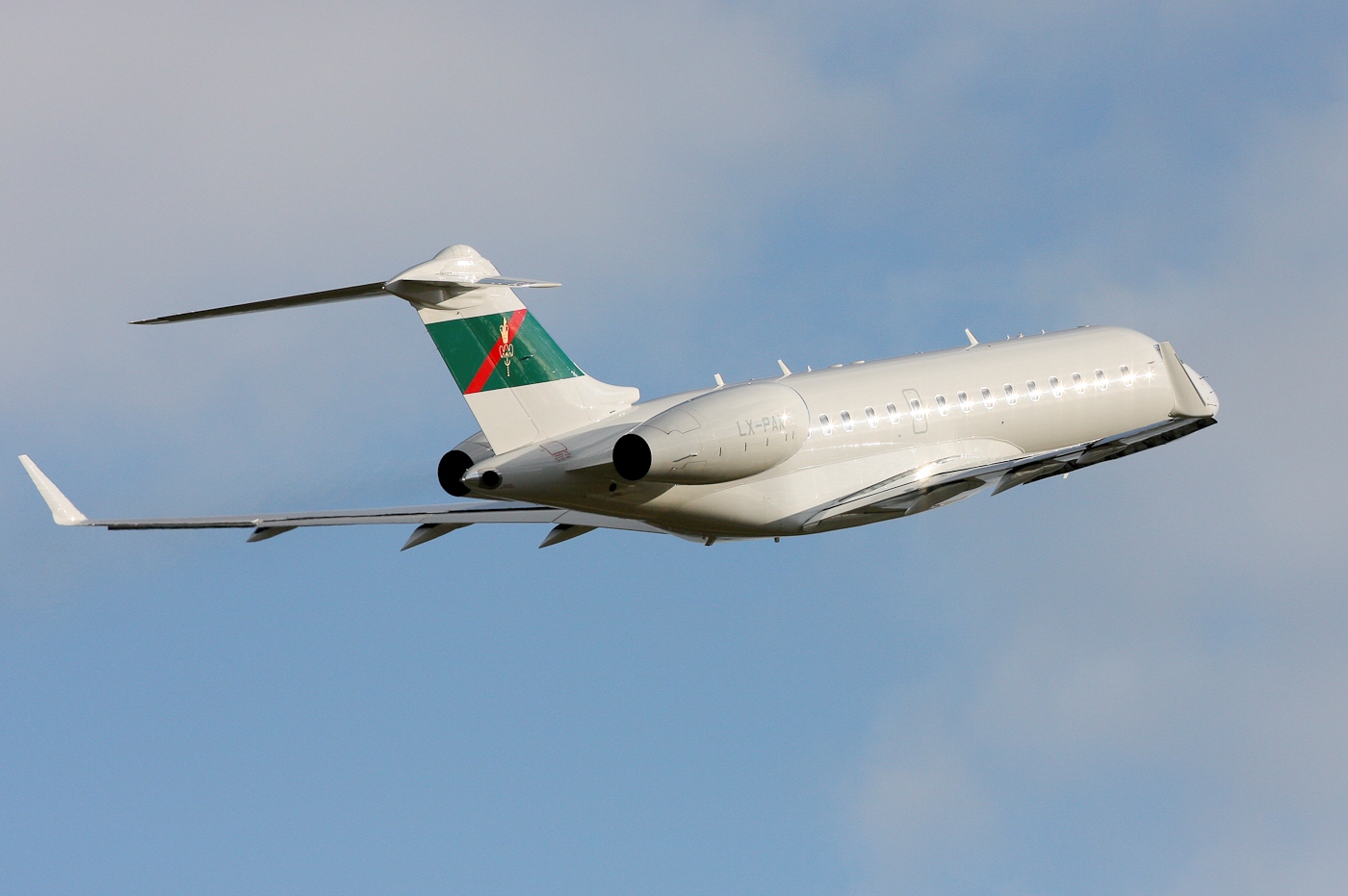 ... /AAAAAAAAJO8/GRMgmlyPnL8/s1600/bombardier_bd700_global_express.jpg