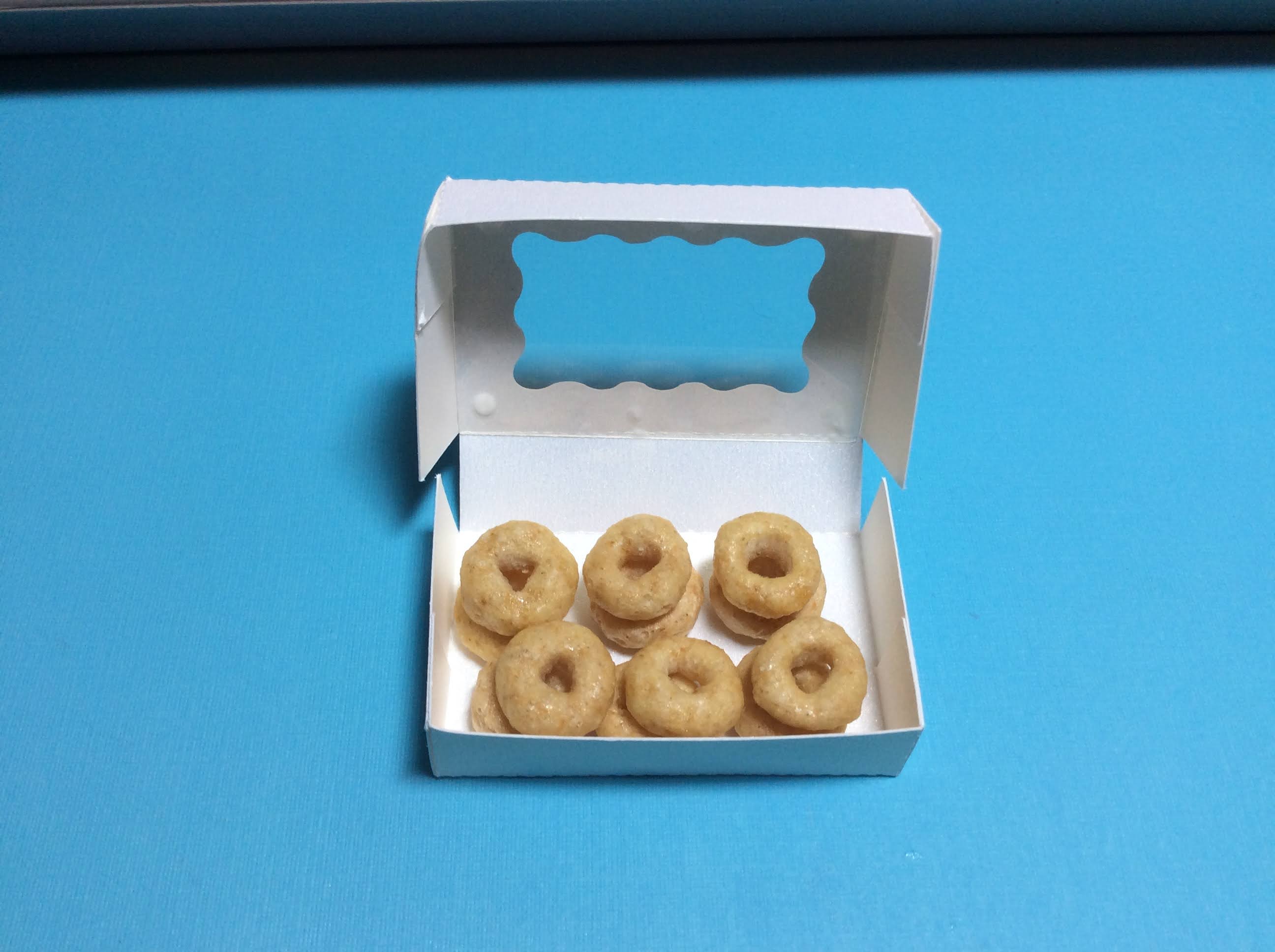 Download Papercrafts and other fun things: Elf Donuts