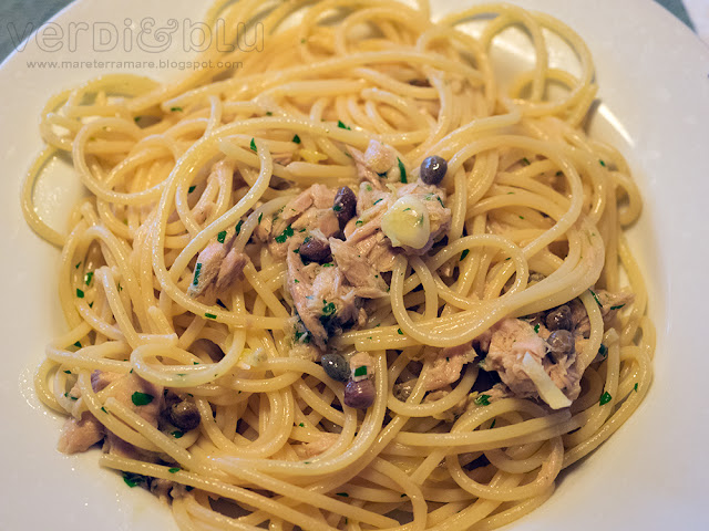 spaghetti tonno capperi e limone