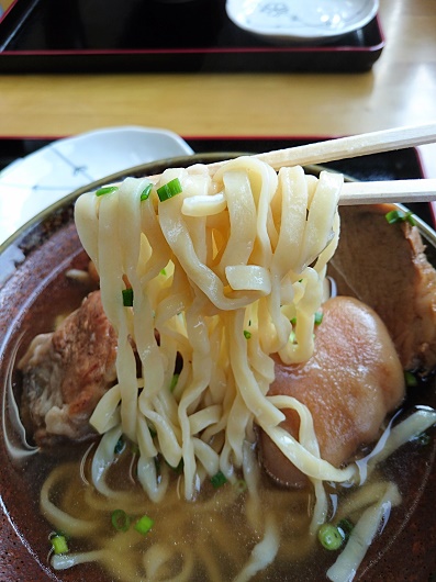 祭りそばの自家製麺の写真