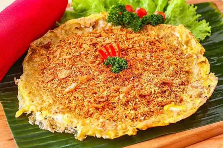 makanan khas betawi jakarta Kerak telor