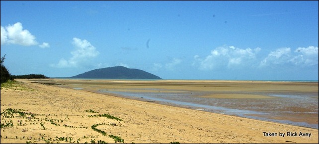 Carmila Beach North with the tide well out Carmila Beach North with the tide well out