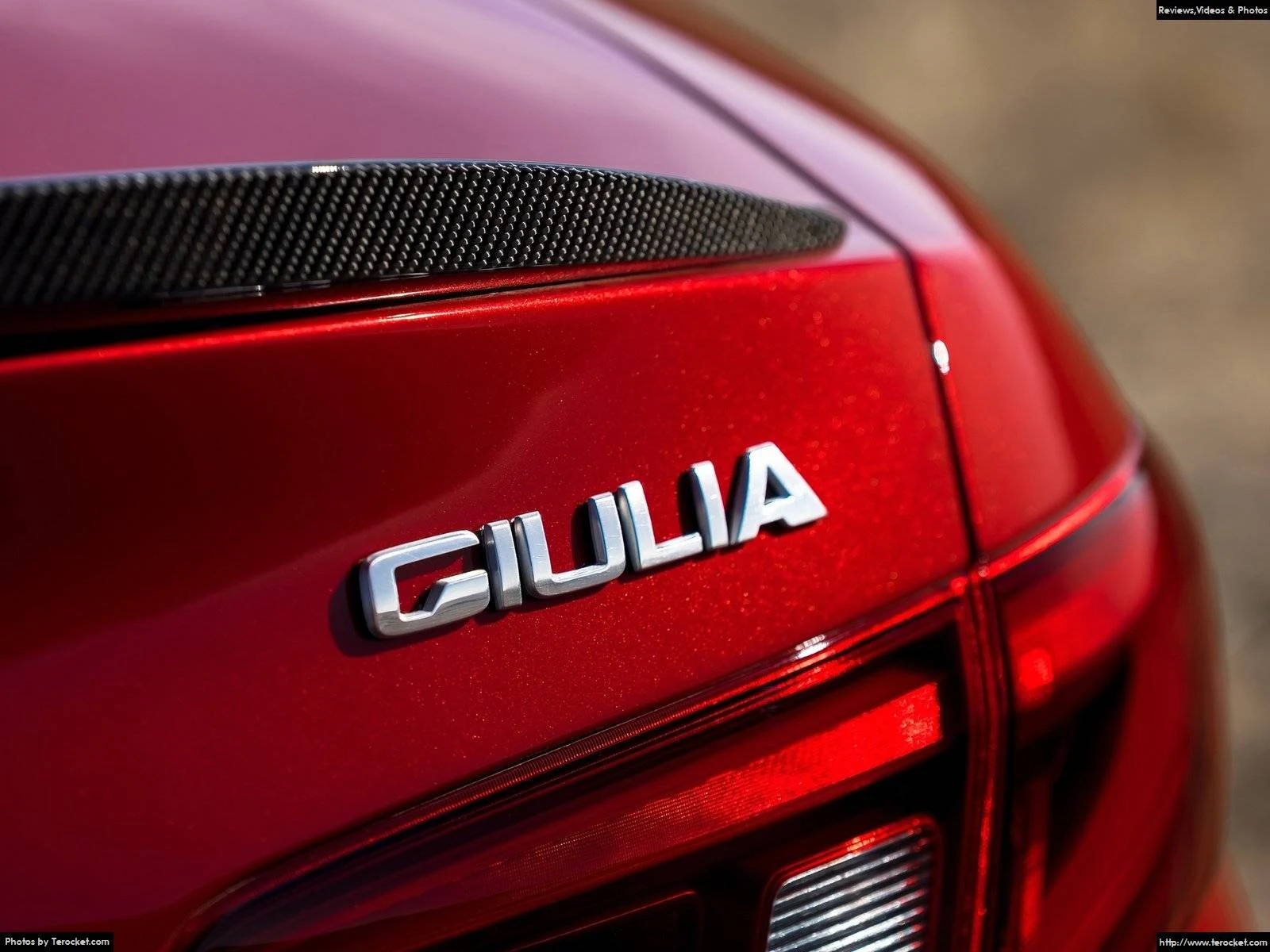 Hình ảnh xe ô tô Alfa Romeo Giulia 2016 & nội ngoại thất