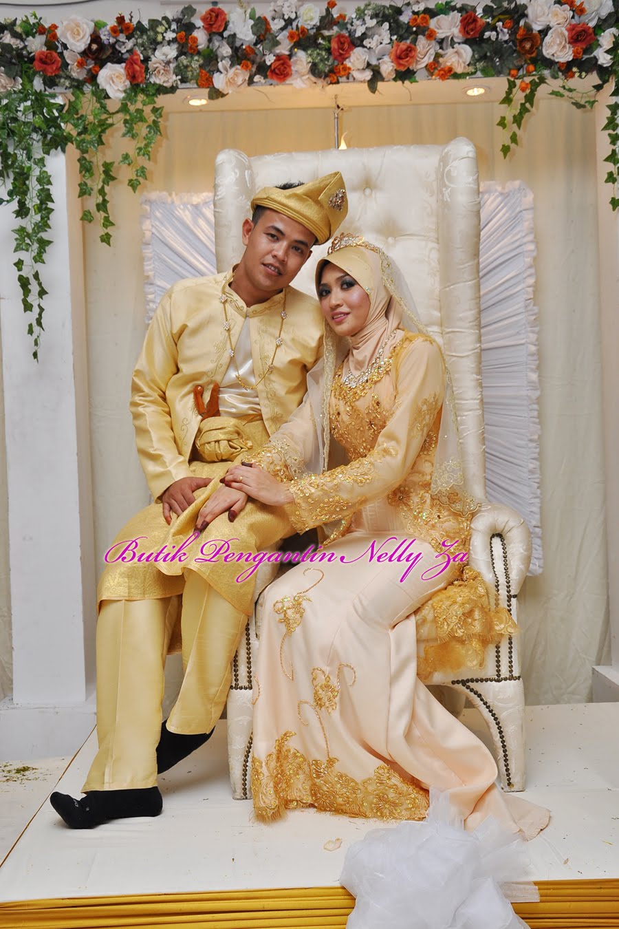 Butik Pengantin Nelly Za baju lace Gold Cream Majlis 