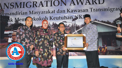 Gubernur NTB Raih Anugerah Transmigration Award 2012 