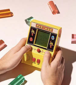 Jeu d'arcade portable Pac-Man - 39€ (Urban Outfitters)