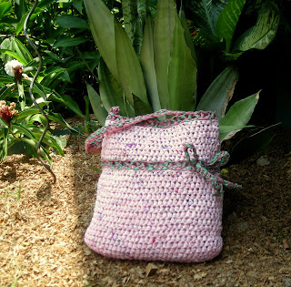 Crocheted pink plastic bag, La Ceiba, Honduras