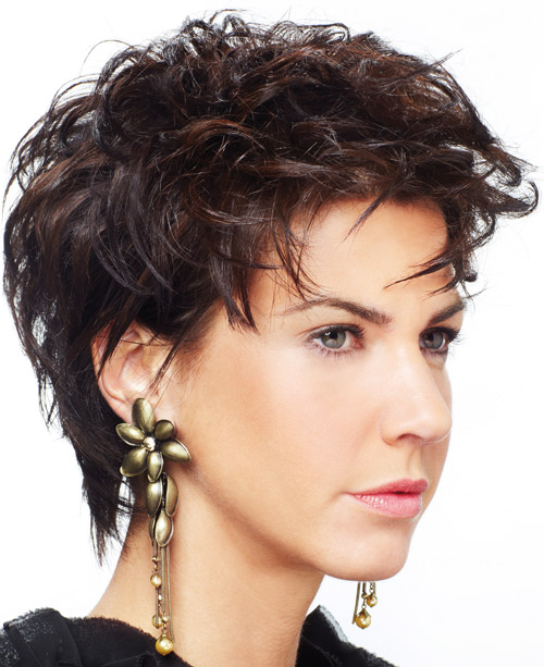 cute short hairstyles for curly hair