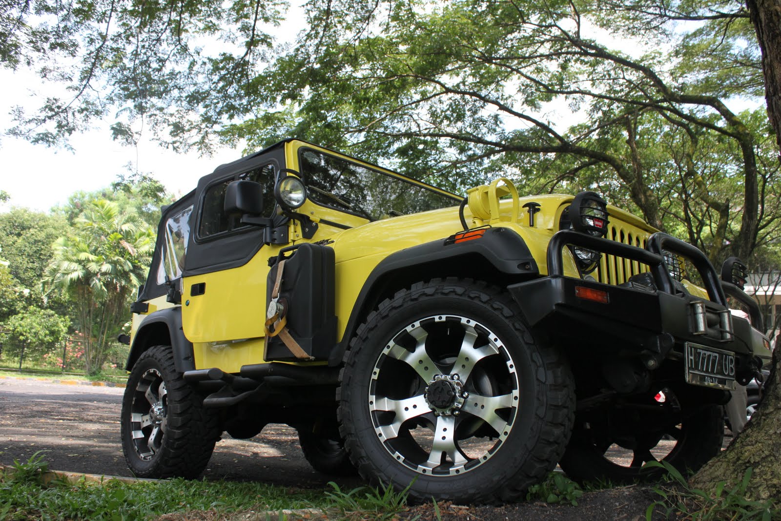 Medan Look Modifikasi Jeep CJ7 Ala Andar Perdana