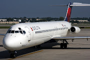 Delta DC951 (48121/935) N781NC taxies into the gate at Milwaukee . (apfn ncgatemke)