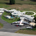منزل "ترافولتا" في فلوريدا عبارة عن مطاربمدرجين و 5 طائرات خاصة 