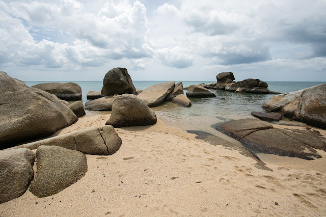 Spiaggia e mare del Beluga boutique hotel-Koh Samui