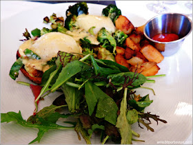 T.W. Food Brunch: Eggs Benedict