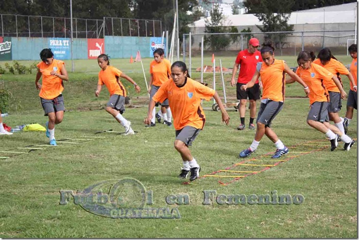 Seleccion Femenina Futbol. 072