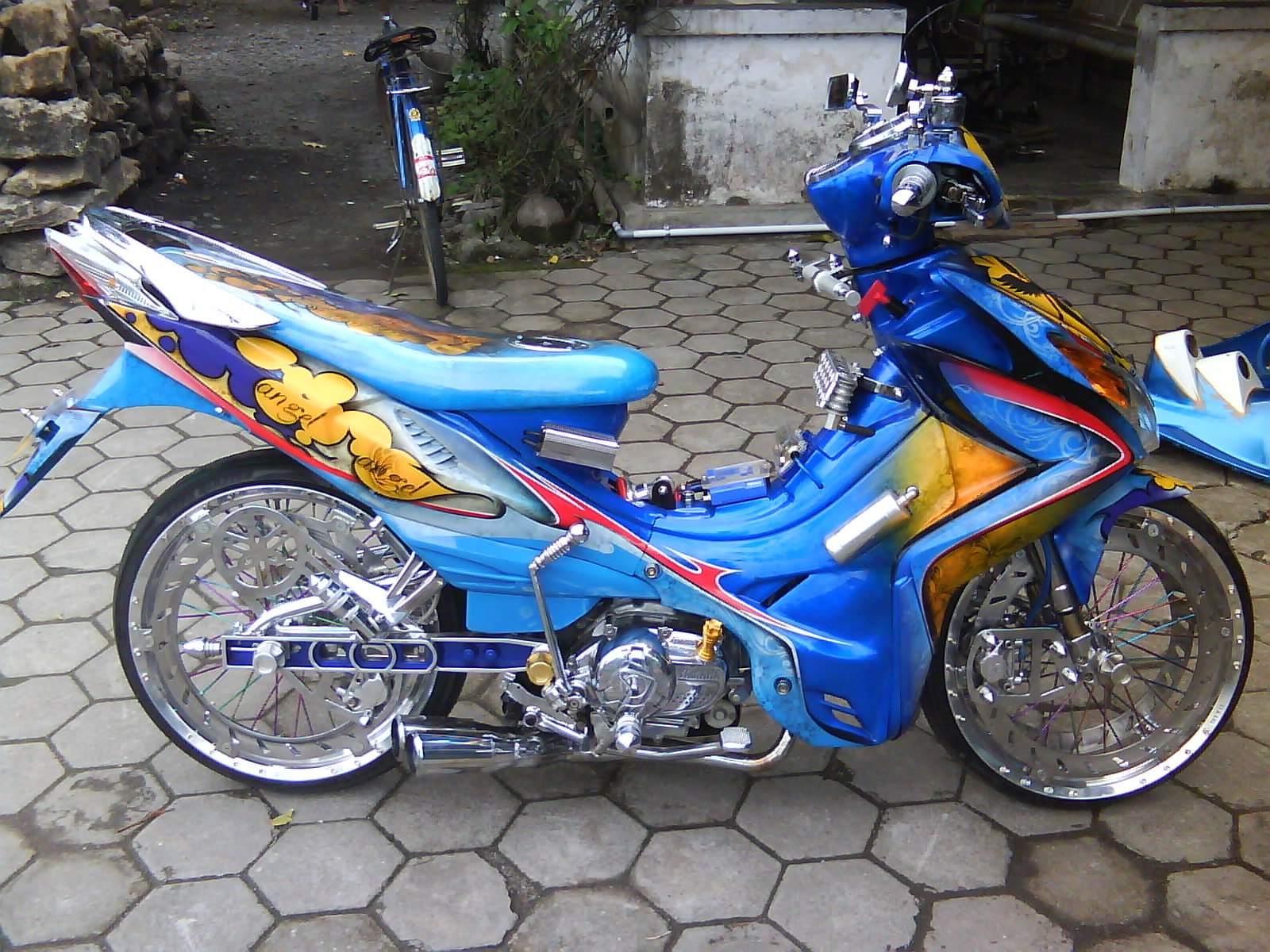 contoh modifikasi motor jupiter z tahun 2005