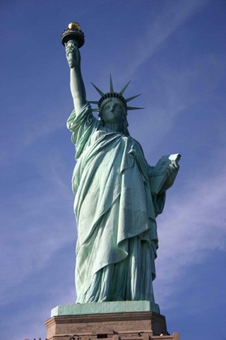 Statue-of-Liberty-Symbol-of-Freedom-for-the-Oppressed