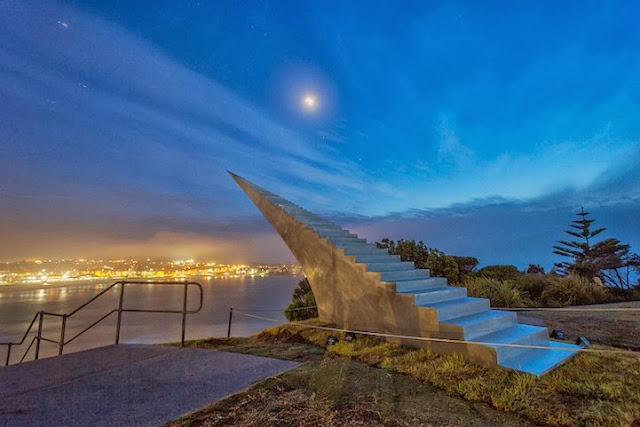 infinita escalera al cielo Australia