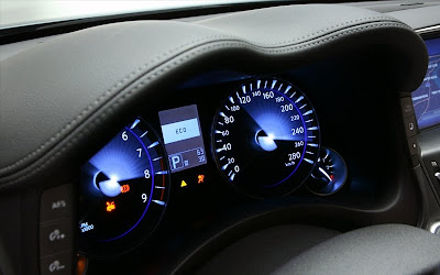 2011 Infiniti M37S Gauges