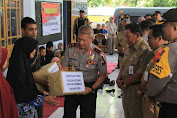 Kapolda Jateng Serahkan Bantuan Ke Pengungsi Banjir Rob Di Kota Pekalongan