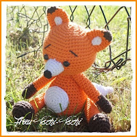 http://frau-tschi-tschi.blogspot.de/2016/08/schlau-fuchs-amigurumi-freebie.html