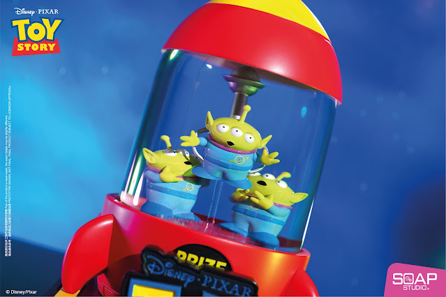 Disney, Pixar, 迪士尼, 彼思, HK, 2023年夏日精選禮物推介：Soap Studio 迪士尼公主系列擴香石、史迪仔款金幣尋寶派對水晶球、「綠色小人」夾公仔機水晶球、阿Boo可動毛絨人偶（淘氣版）、「米奇老鼠系列－手牵手雕像」，及「唐老鴨系列－找到你了雕像」