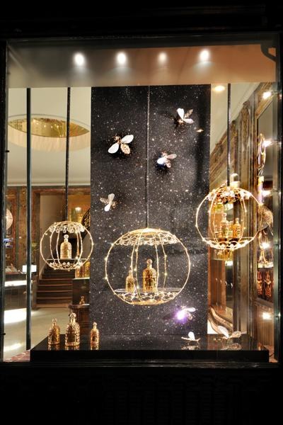 [Guerlain+abeilles+vitrine+(joyce.fr).jpg]