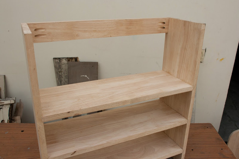 Hidden Pocket Hole Wall Shelf