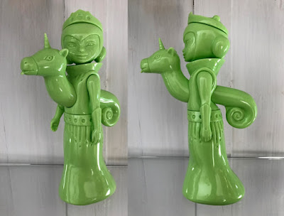 Stella & Flux Debut Blank Green Edition Vinyl Figure by Tara McPherson x Circus Posterus x Tomenosuke