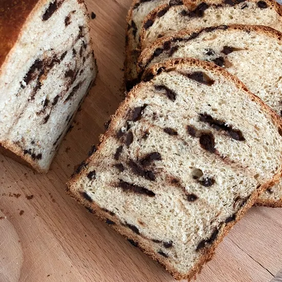 Pan de centeno, chocolate y limón