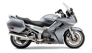 2004 Yamaha FJR1300A Owner Manual