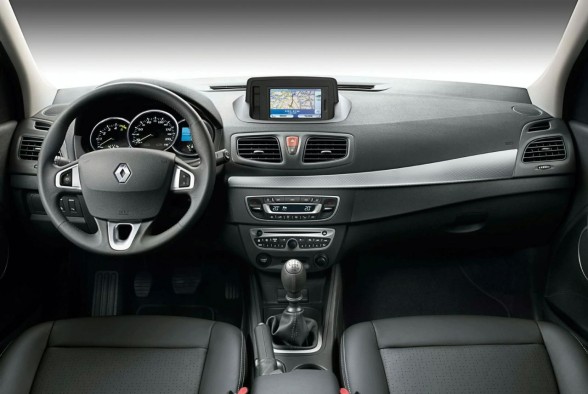 2010 Renault Fluence Interior design