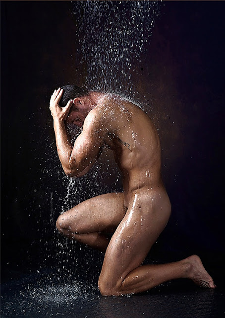 rain-naked-man-hot-fuck-piss-watersports-suck-cock-chest-muscles-photo-beautiful-beauty-men-man-perfection-sexy-cute-guy-jpeg