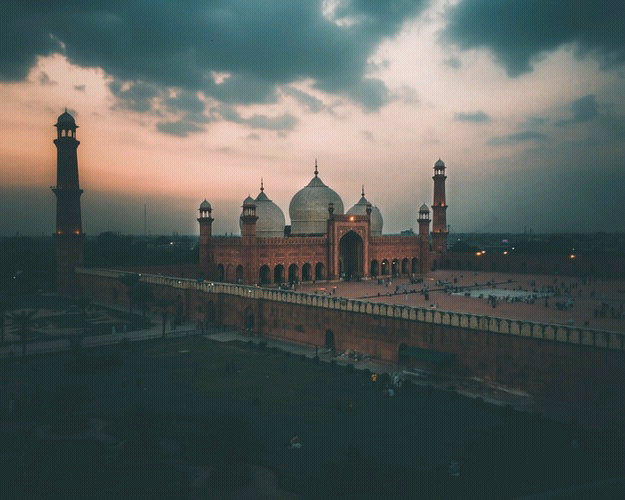 Badshahi Masjid