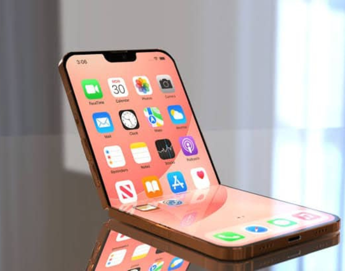 Apple to Launch 20.3 Inch Foldable Device 2026