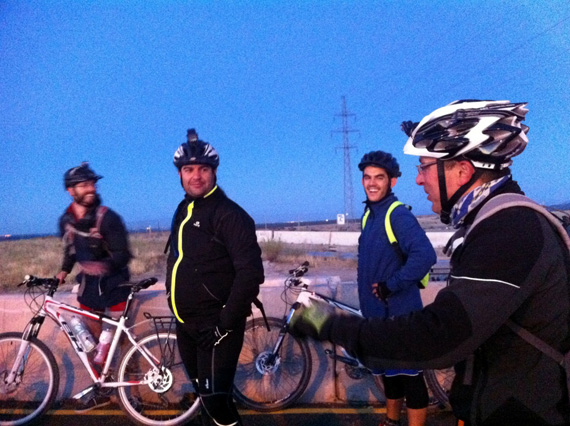 Ruta nocturna de Segovia a Madrid bajo la luz de la luna. Septiembre 2012