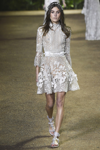 Elie Saab Alta Costura SS 2016 diadema romana