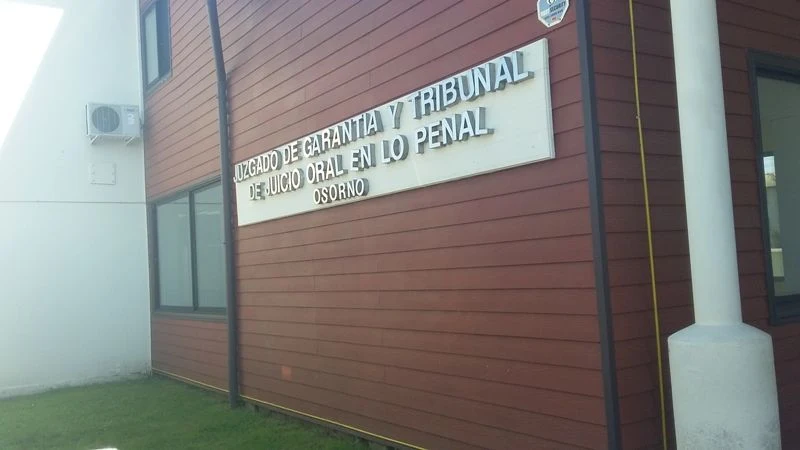 Condenan a 20 años de cárcel a hombre por secuestro y violación en Osorno