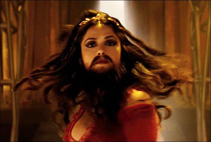 Salma hayek in cirque du freak the vampires assistant