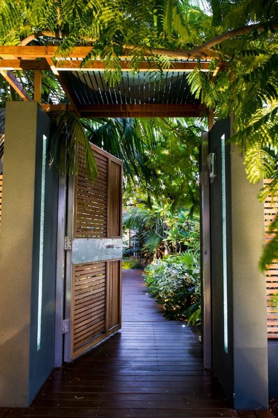 50 Desain Pintu Taman yang Simple dan Modern Rumahku Unik