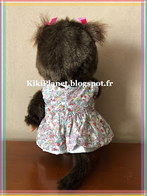 Robe fleurie faite main pour Kiki ou Monchhichi, vêtement poupée, vintage, handmade, couture