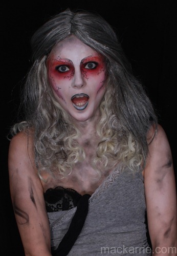 c_ZombieChicHalloweenMakeUpLook9